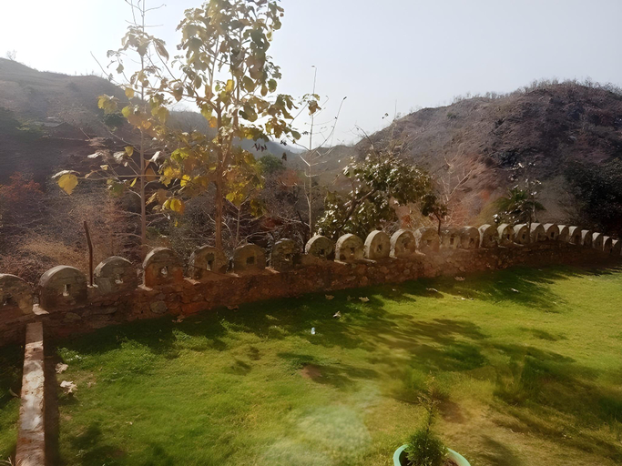 Others 5, Doongar fort 7 km from ambaji, Sirohi