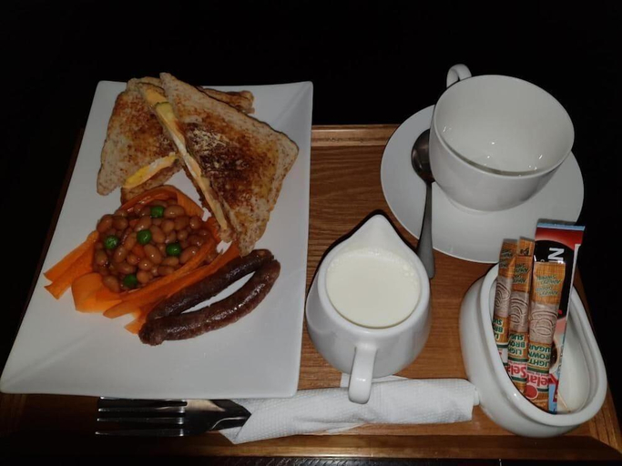 Food & Drinks, Parkview Hotel, Ngamiland East