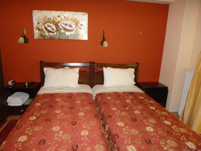 Others 4, Palatino Rooms, Central Greece