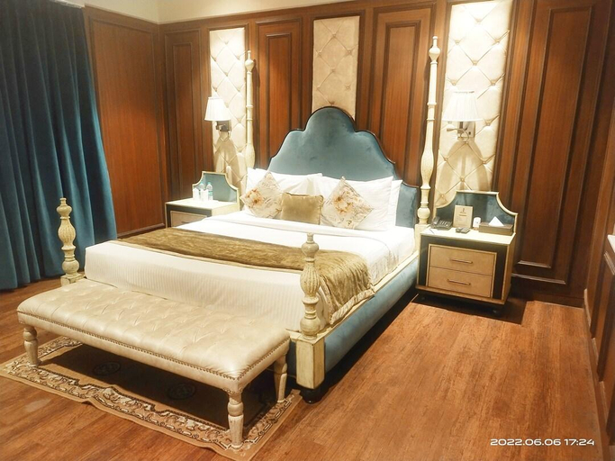 Bedroom 5, Hotel The Shaurya , Patiala
