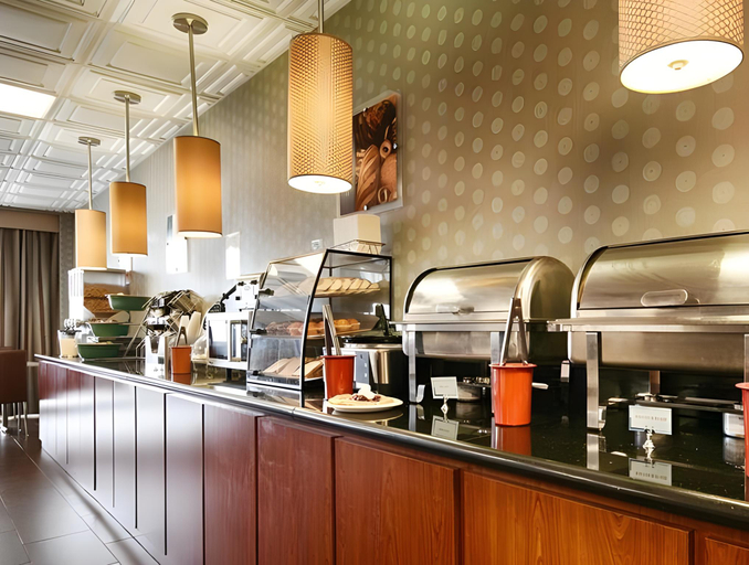 Food & Drinks 5, Quality Inn & Suites Charleston, Kanawha