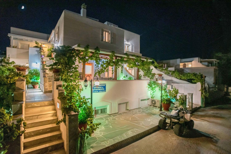 4, Third floor with sea view Double or twin room with private terrace, South Aegean