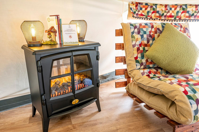 Others 2, Glamping at South Lytchett Manor, Dorset