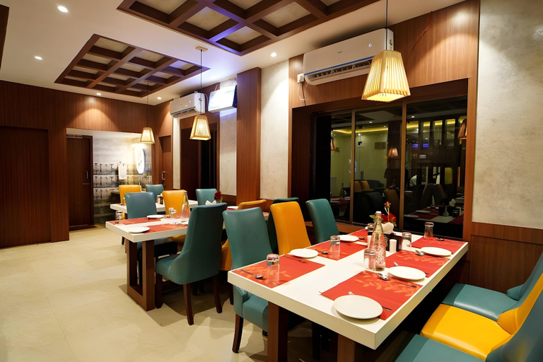 Food & Drinks 4, Royal Sea View, Purba Medinipur