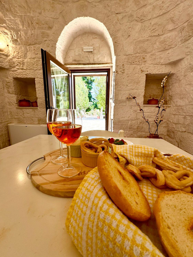 Food & Drinks 4, Trulli Pietra Viva, Taranto