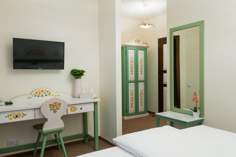 Bedroom 3, Wolkendorf Bio Hotel & Spa, Vulcan