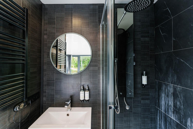 Bathroom 2, L'Escale Royale Saint-Fargeau-Ponthierry - Seine - Melun, Seine-et-Marne