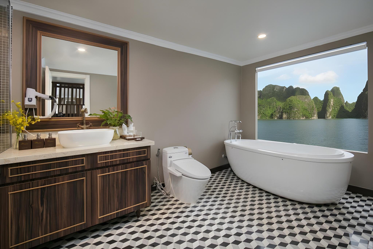 Bathroom 2, Era Cruises, Hải An
