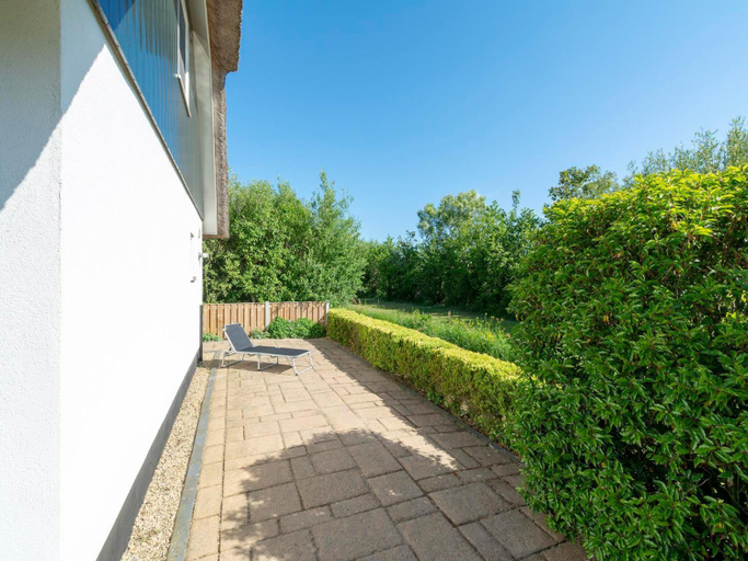 Others 4, De Buitenplaats 97 villa for 5-people near beach, Zijpe