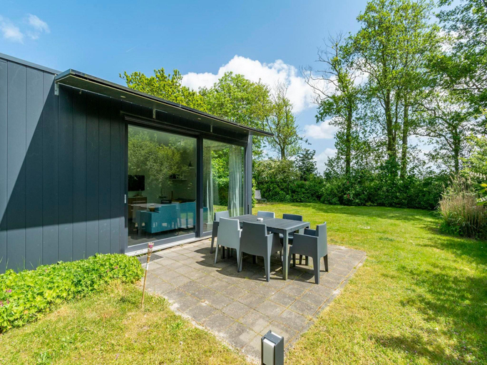 Others 4, Bungalow near Dutch Beach and Bulb Fields, Zijpe