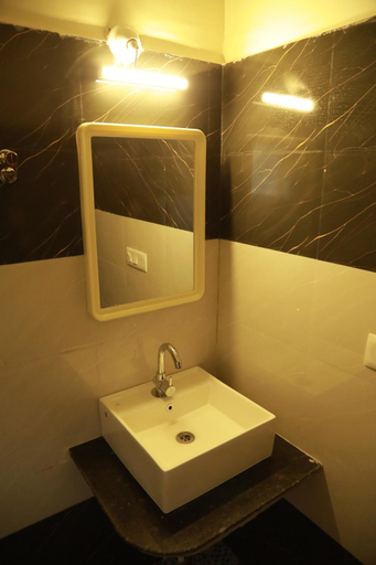 Bathroom, Coastal Republica, Uttara Kannada