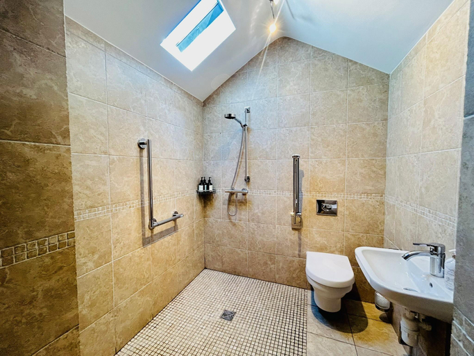 Bathroom 3, The Prince of Wales, Essex
