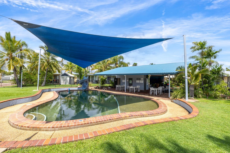 Others 2, Townsville Lakes Holiday Park, Currajong