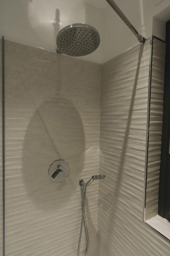 Bathroom 2, Domus Rosae, Potenza