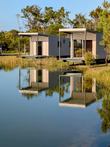 Others 5, Trinity Islands Holiday Park - Cabin Accommodation, Hervey Bay - Pt B