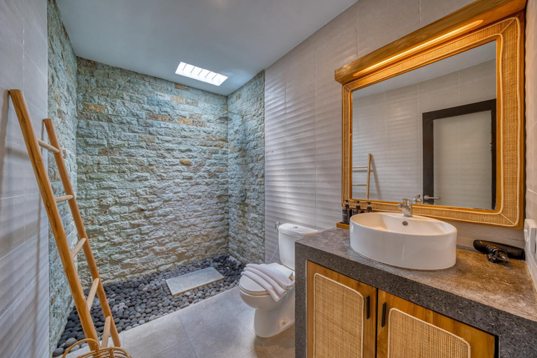Bathroom 3, Villa D Canggu, Badung