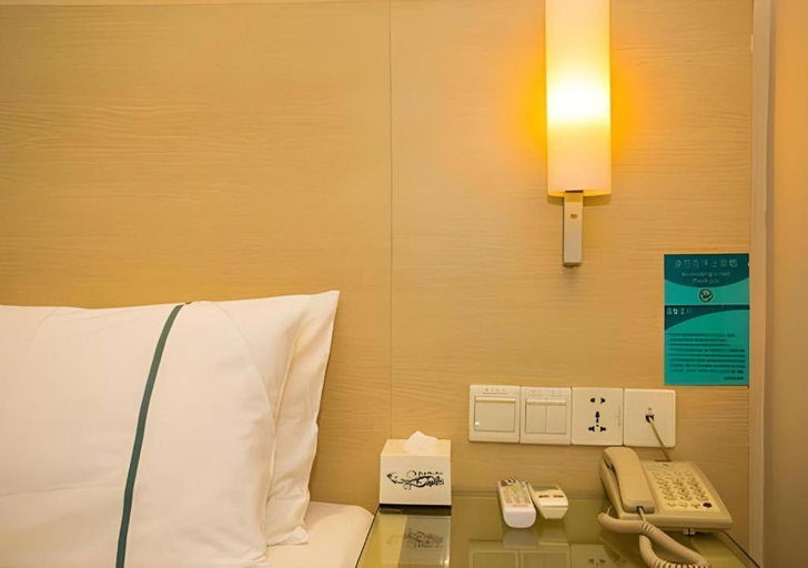 Bedroom 2, City Comfort Inn Wuhan Jiangxia, Wuhan