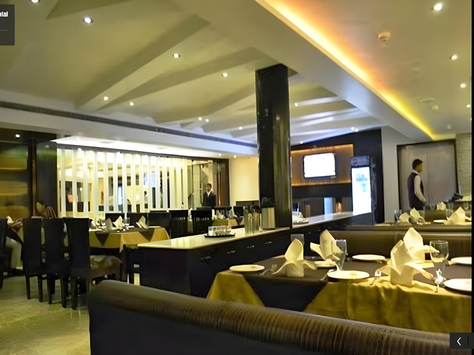 Food & Drinks 5, Hotel Ravisha Continental, Kaushambi