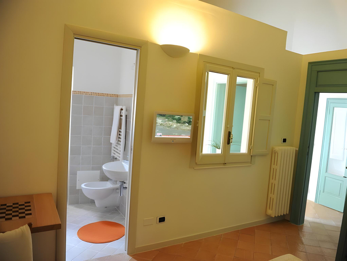 Bathroom 4, Riscatto 1514, Matera