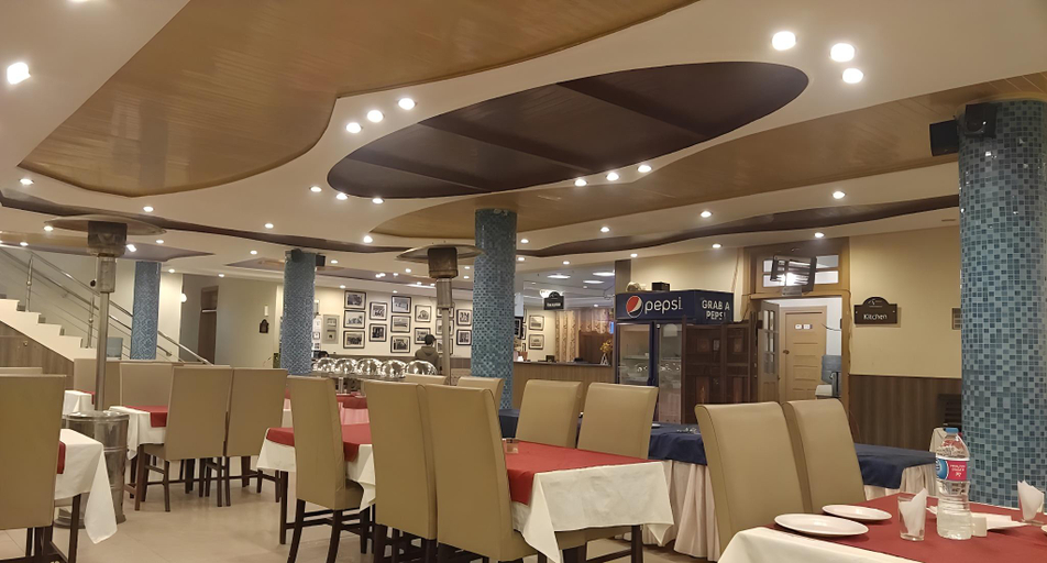Food & Drinks 3, Hotel Demanchi , Hazara