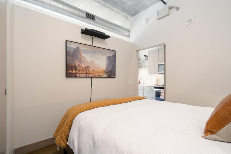 Bedroom 3, Sable 307 - One Bedroom, Hennepin