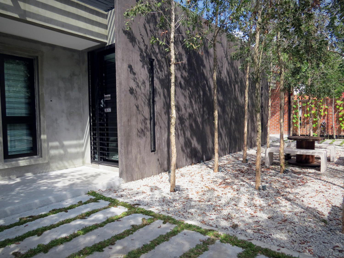 Exterior & Views 2, Owl Homestay, Kuala Lumpur