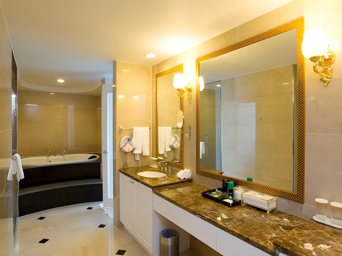 Bathroom 4, High1 Palace Hotel & CC (High1 Hotel&CC), Jeongseon