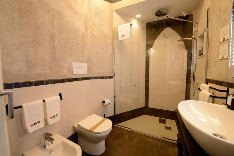 Bathroom 5, Heritage Collection Palermo B&B, Palermo