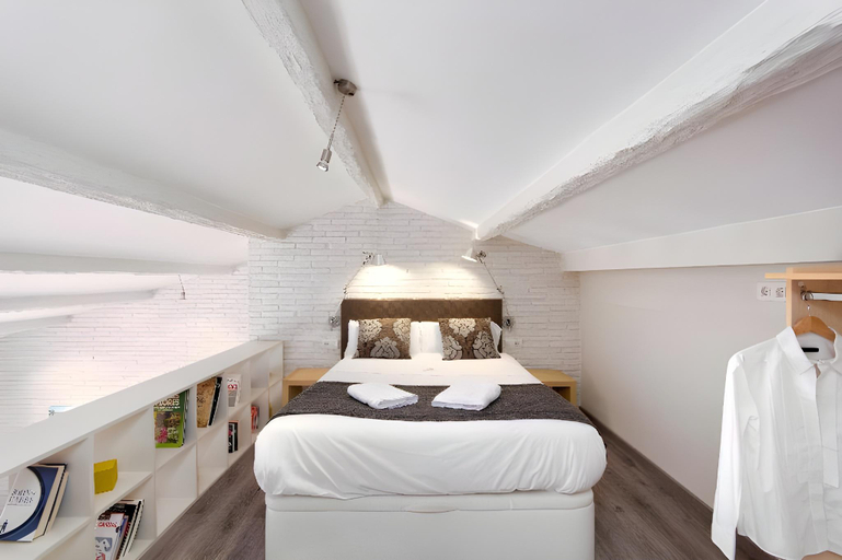 Bedroom 3, Mercedes Heritage Apartments, Barcelona