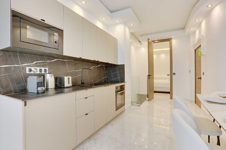 Kitchen 4, Chic duplex - 2BR/6P - Bonne-Nouvelle/Montorgueil, Paris