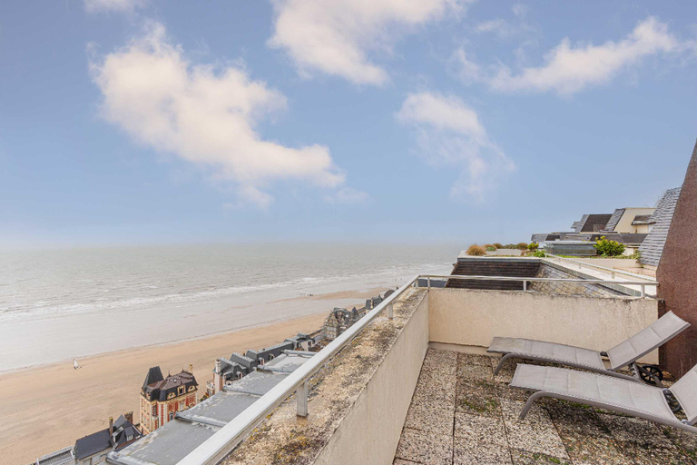 Others 4, Duplex apartment with sea view and roof terrace, Calvados