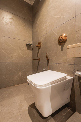 Bathroom 4, Hotel Silver Park, Mumbai Suburban