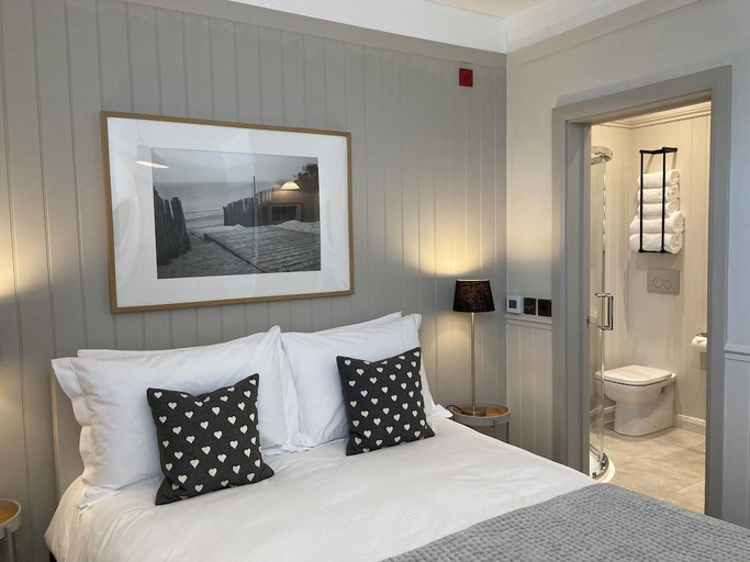 Bedroom 2, The Old Bell Guesthouse, Cambridgeshire