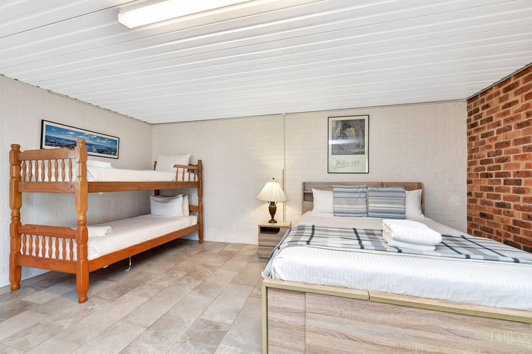 Bedroom 3, Noble Willow Estate Lovedale. Super Spacious, with views and pool, Cessnock