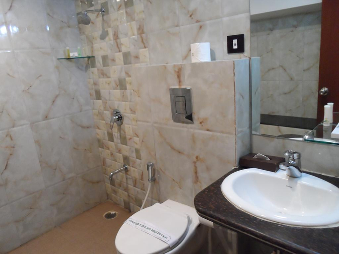 Bathroom 4, Hemaadri Grand, Hyderabad