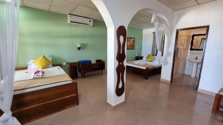 Bedroom 3, Golden Clove Beach Resort & Spa, Kati