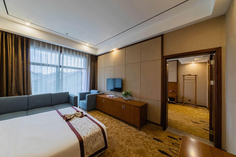 Bedroom 2, Shatan Jingshe Resort Hotel, Zunyi