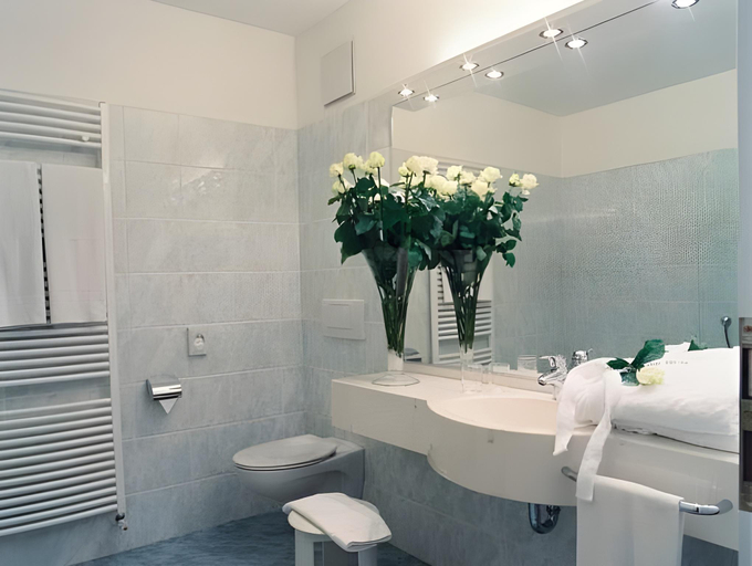 Bathroom 3, Appartement KroneLiving, Bolzano