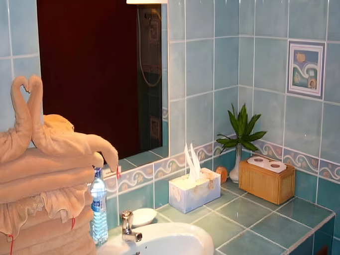 Bathroom 5, Seaview Paradise Mountain Holiday Villas Resort, Ko Samui