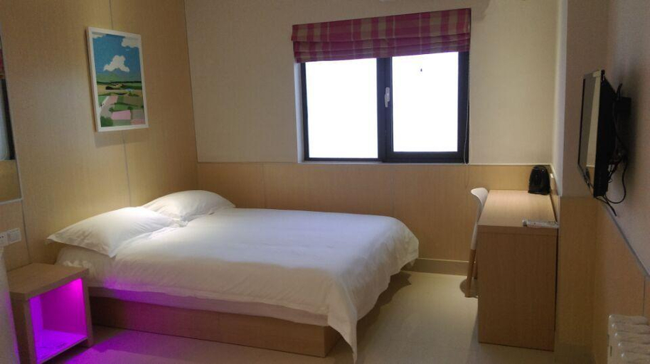 Bedroom 2, 100 Inn Cangzhou Railway Station, Cangzhou