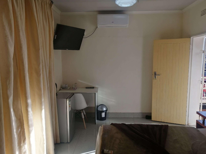 Others 5, Orient Guest House, Frances Baard
