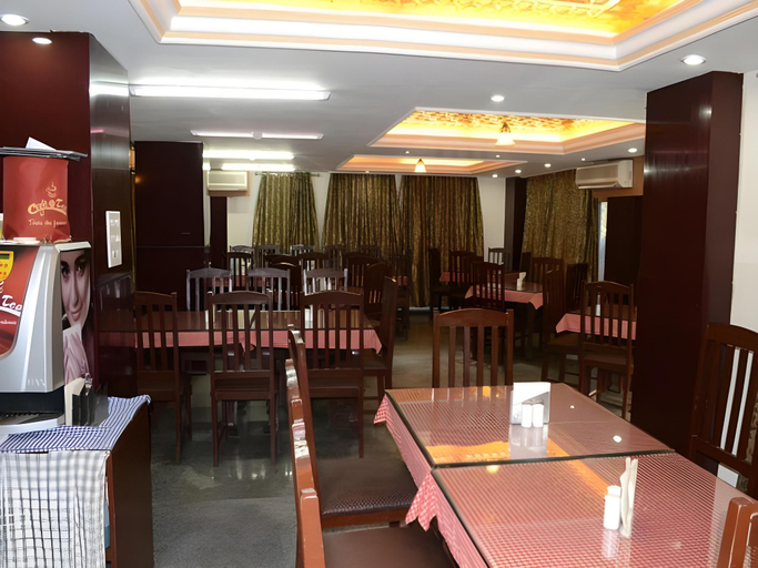 Food & Drinks, Hotel Royal Batoo, Srinagar
