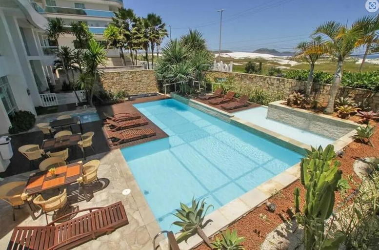 Others 4, Mandai Flat, Cabo Frio