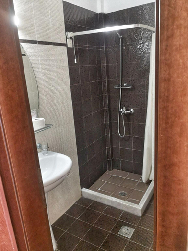 Bathroom 3, Amerisa Suites, South Aegean