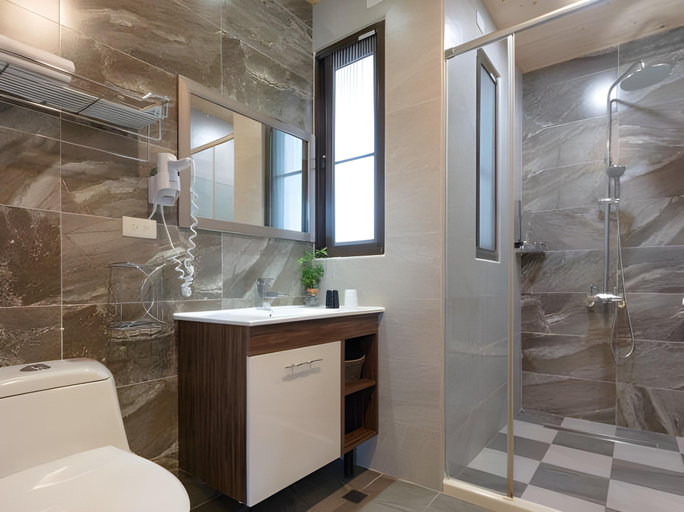 Bathroom 4, Happiness Has Arrived – Free Parking, Elevator, Pet-Friendly, Near Hualien Railway Station, Hualien