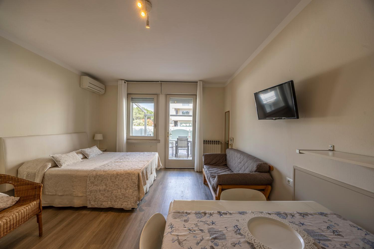 3, Apartments Peninsula, Brescia