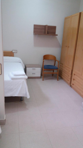 3, Residencial Oscense, Huesca