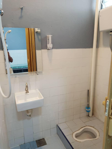 Bathroom 4, Unique 9 HomeStay @ Seremban Taman Permai 3, Seremban