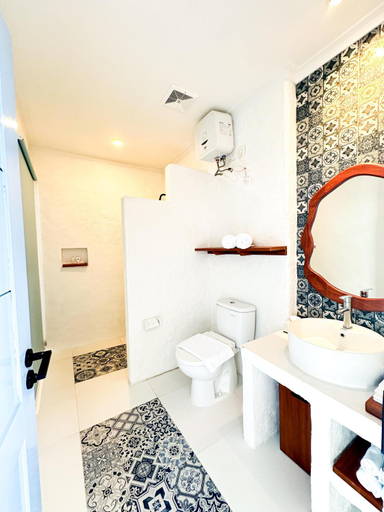 Bathroom 5, Jungwok Blue Ocean Resort, Gunung Kidul