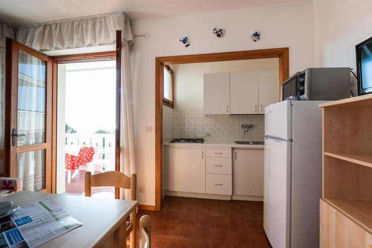 Kitchen 5, Comfy sea view apartment in Bibione, Venezia